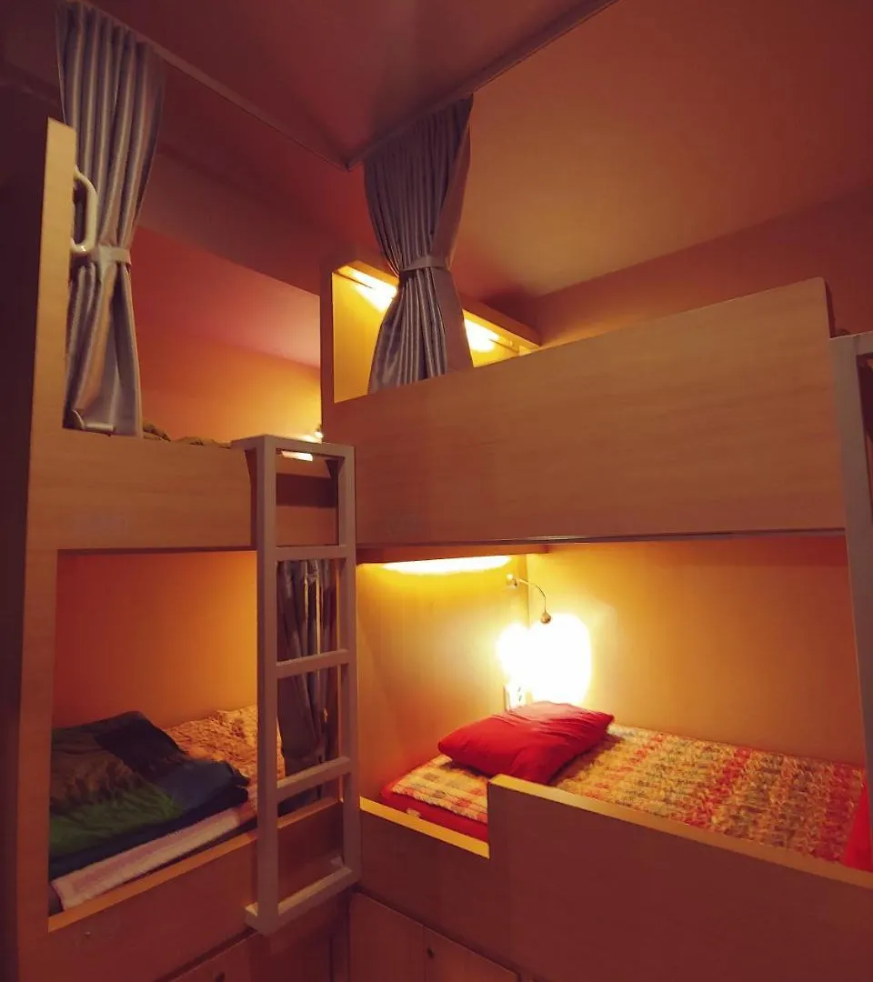Kpopstay Seoul 2*,  South Korea
